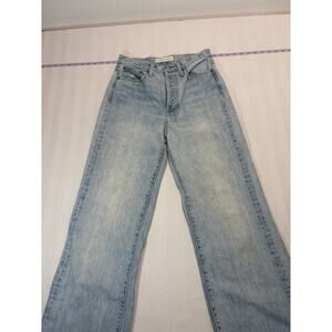 Aritzia Denim Forum Farrah Wide Leg Jeans Light Wash High Rise Raw Hem Size 27